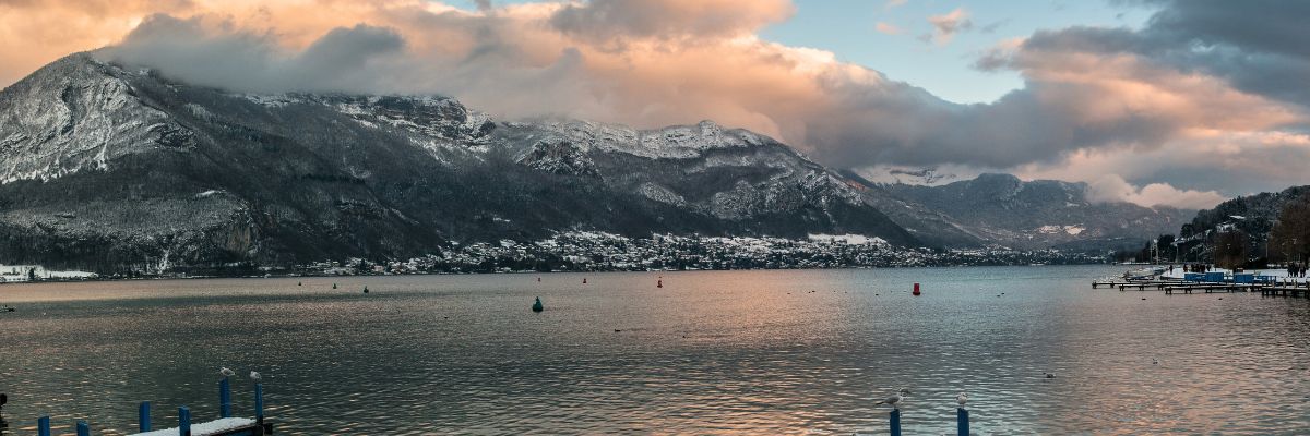 Annecy-SiteHI-Banniere-Hiver auberge de jeunesse Annecy