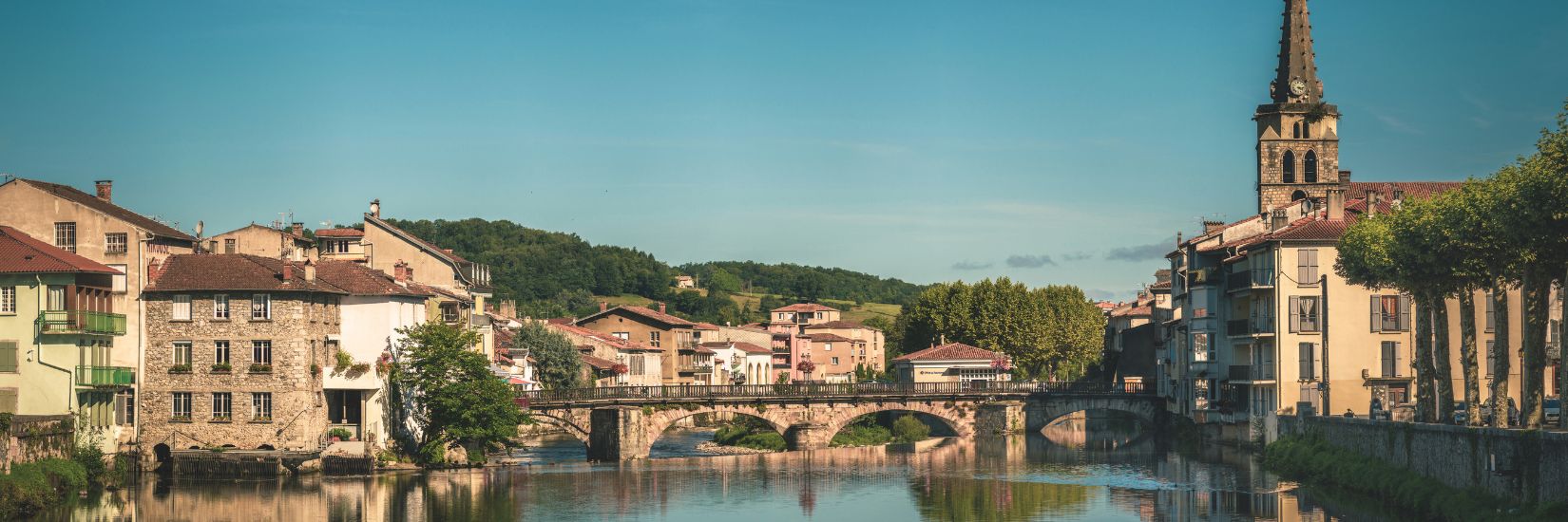 Montesquieu-Avantes-Site-HI-Banniere auberge de jeunesse Montesquieu-Avantès